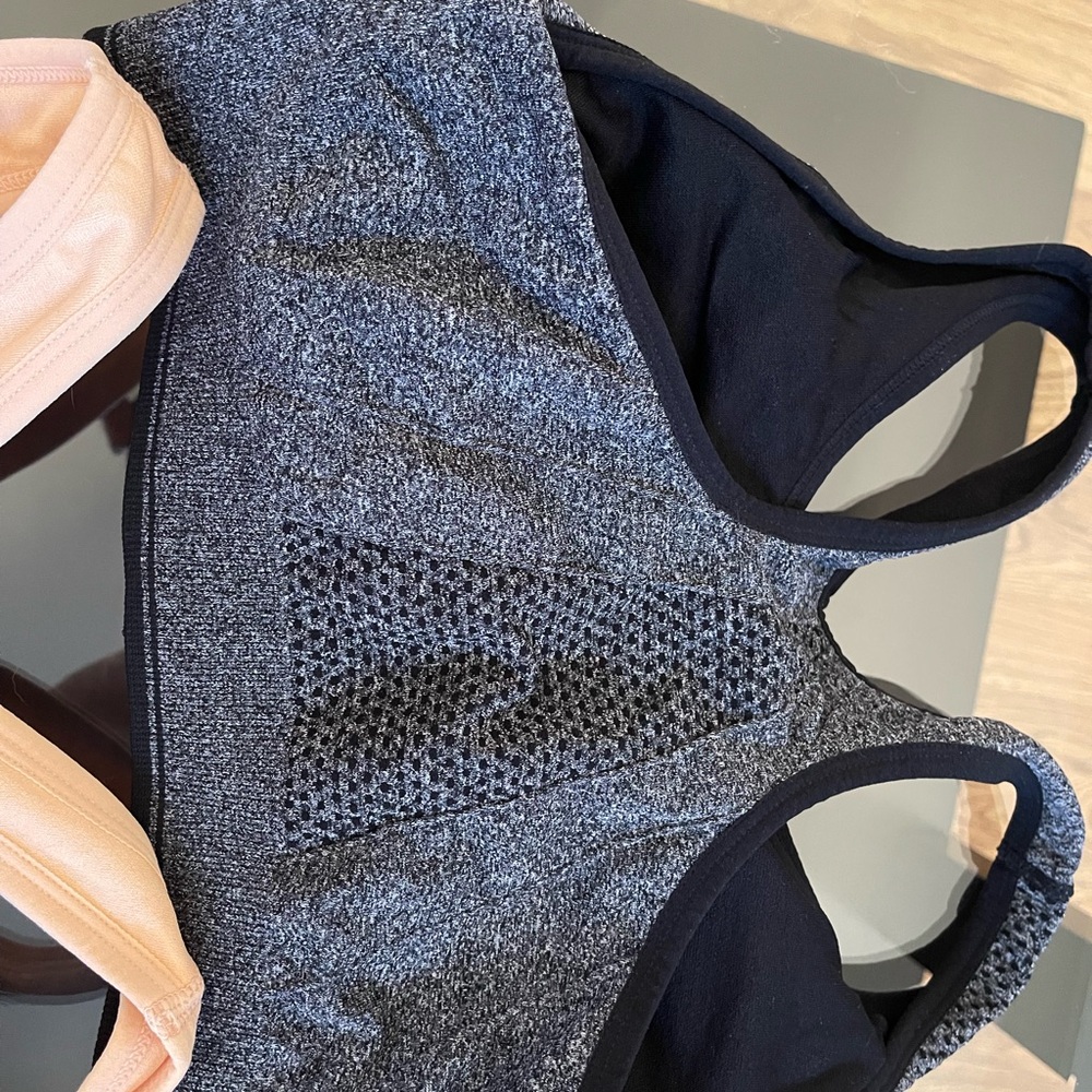 Set of Three Zip-Front Sports Bras - Picture 4 of 6